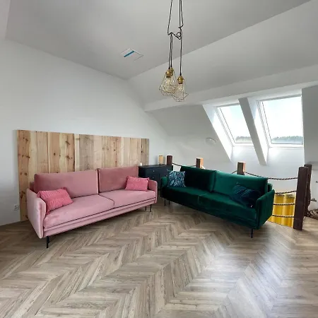 Przystan Lägenhet *